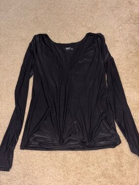 aerie Black Long-Sleeve V-Neck Top